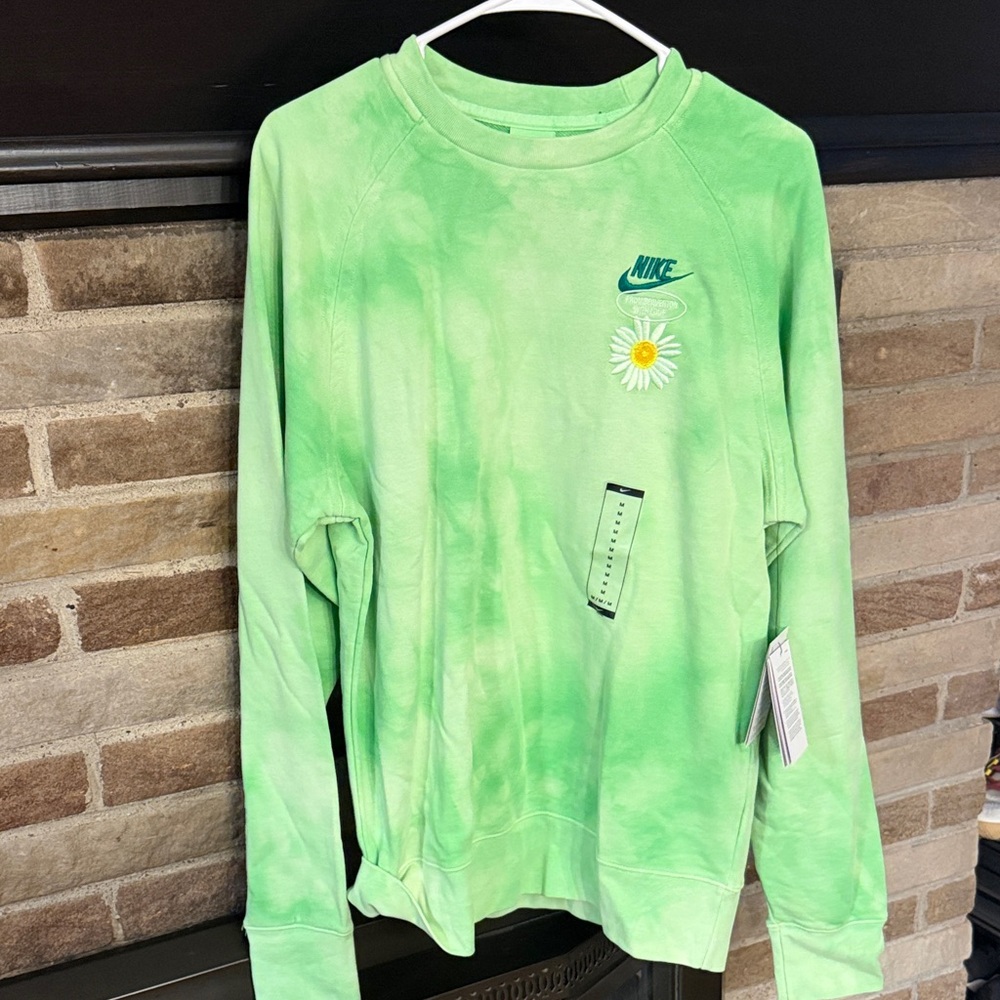 Nike Men’s Green light/lime green Tie-Dye embroidery sweatshirt NWT size medium